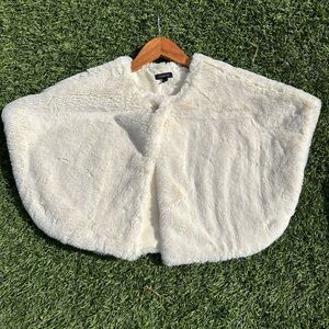 Talbots cache shoulder, fur shoulder, size xs